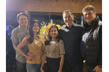 Ricardo Benato ao lado de amigos no Leilão Nelore Kado